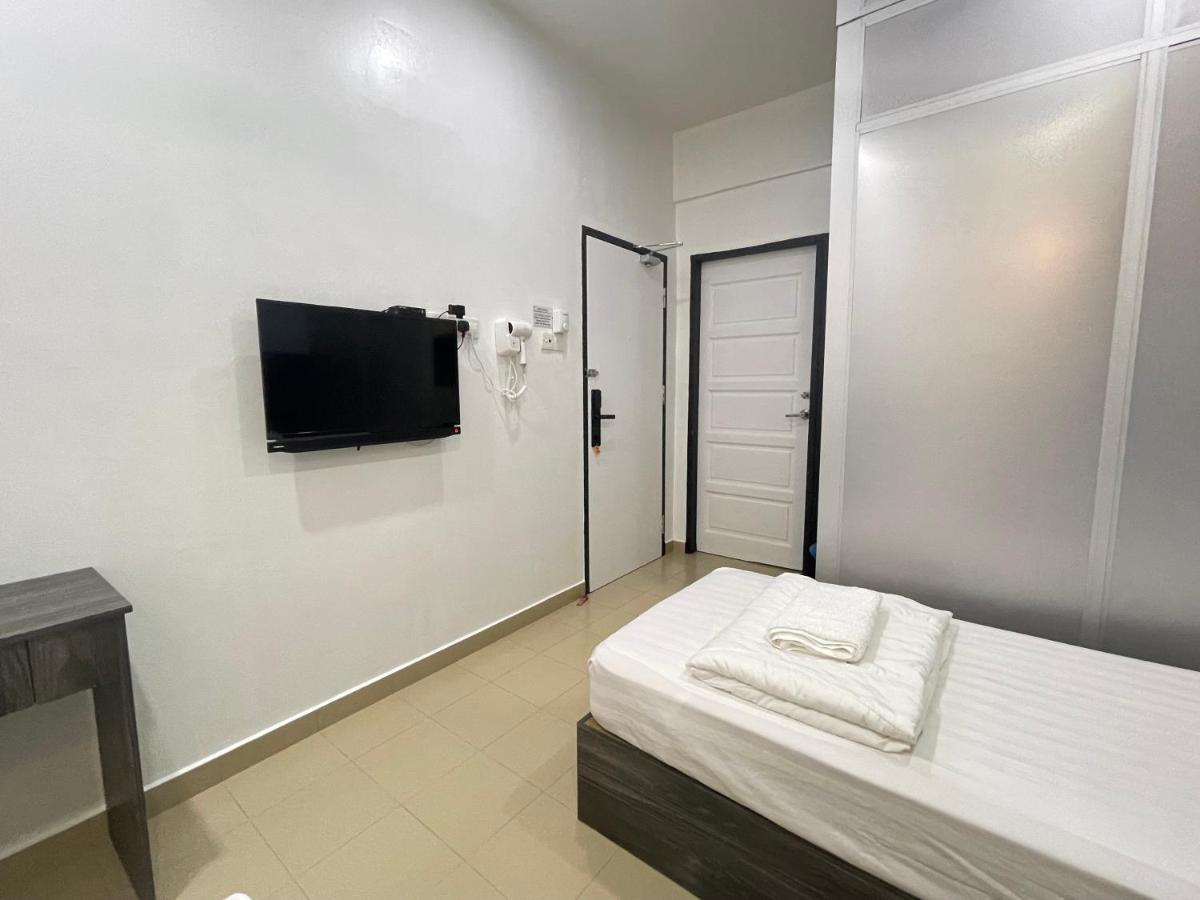 Mr Homestay Hotelstyle Room เตลุคอินทัน ภายนอก รูปภาพ