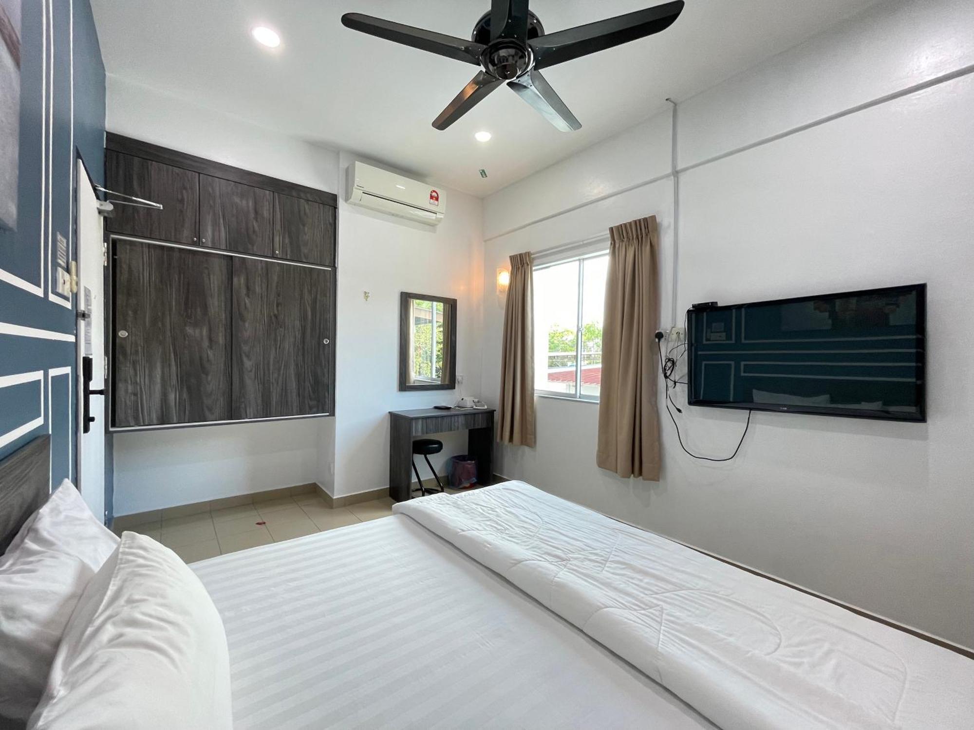 Mr Homestay Hotelstyle Room เตลุคอินทัน ภายนอก รูปภาพ